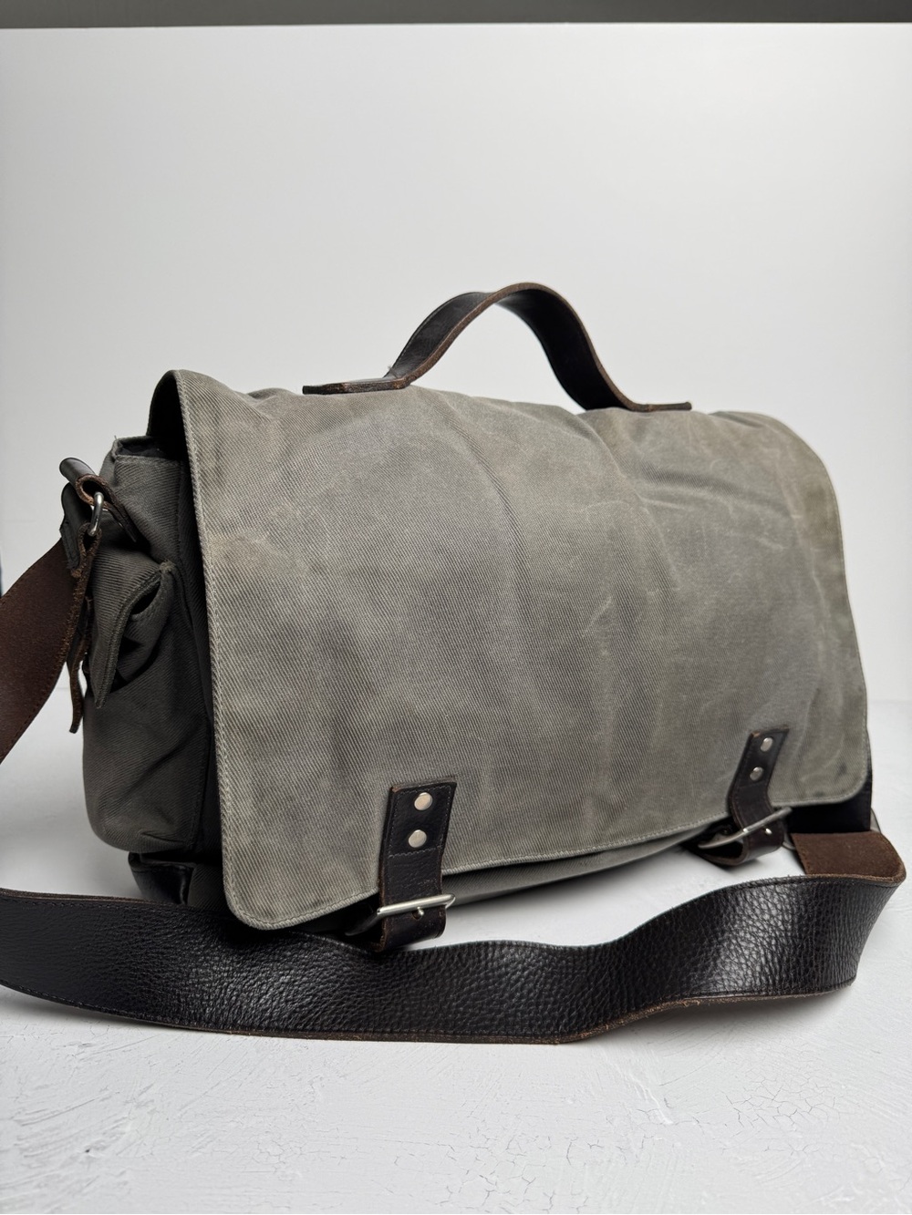 Ernest Alexander Hudson Messenger Bag